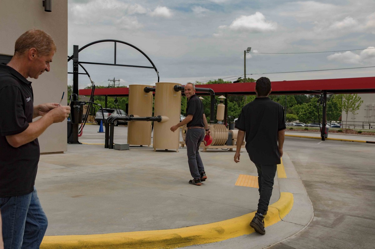 Viewmont Car Wash is now open for business, and the whole family is excited about the future. “We are happy and we are going to be happy to live here,” said Raed.